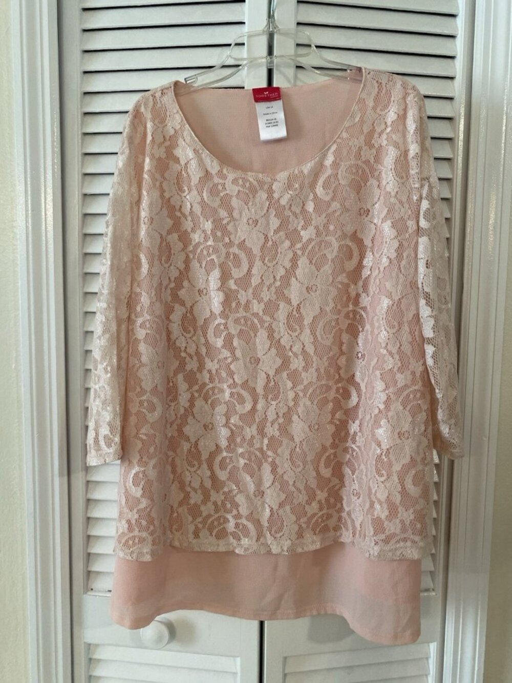TOGETHER Peach Lace Blouse Tunic Top Plus Size Sz 14 feminine Classy Flowy